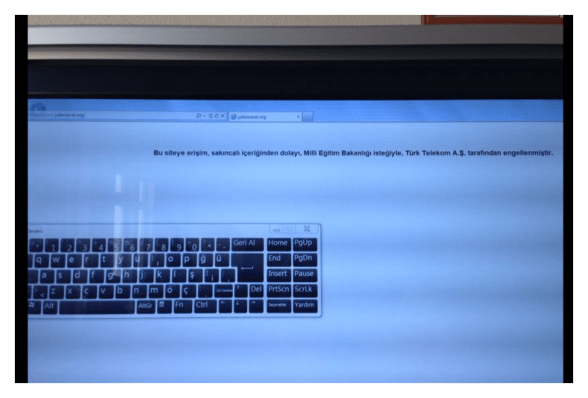 “Bu siteye erişim, sakıncalı içeriğinden dolayı Milli Eğitim bakanlığı isteğiyle, Türk Telekom A.Ş. tarafından engellenmiştir!”
